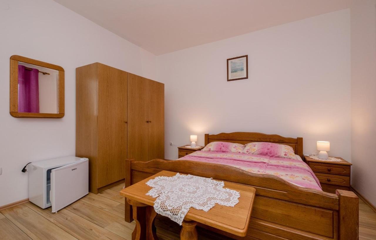 Rooms Marijana Kampor Ngoại thất bức ảnh