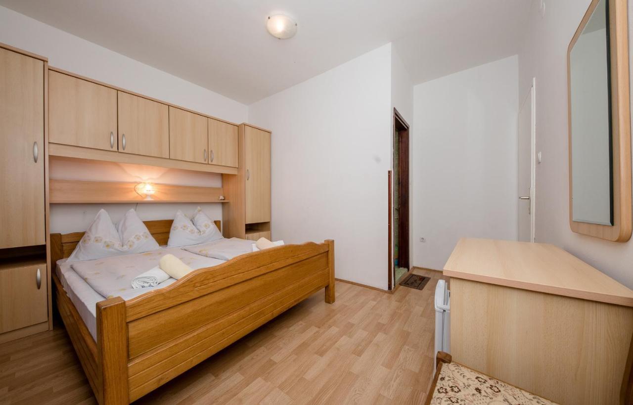 Rooms Marijana Kampor Ngoại thất bức ảnh